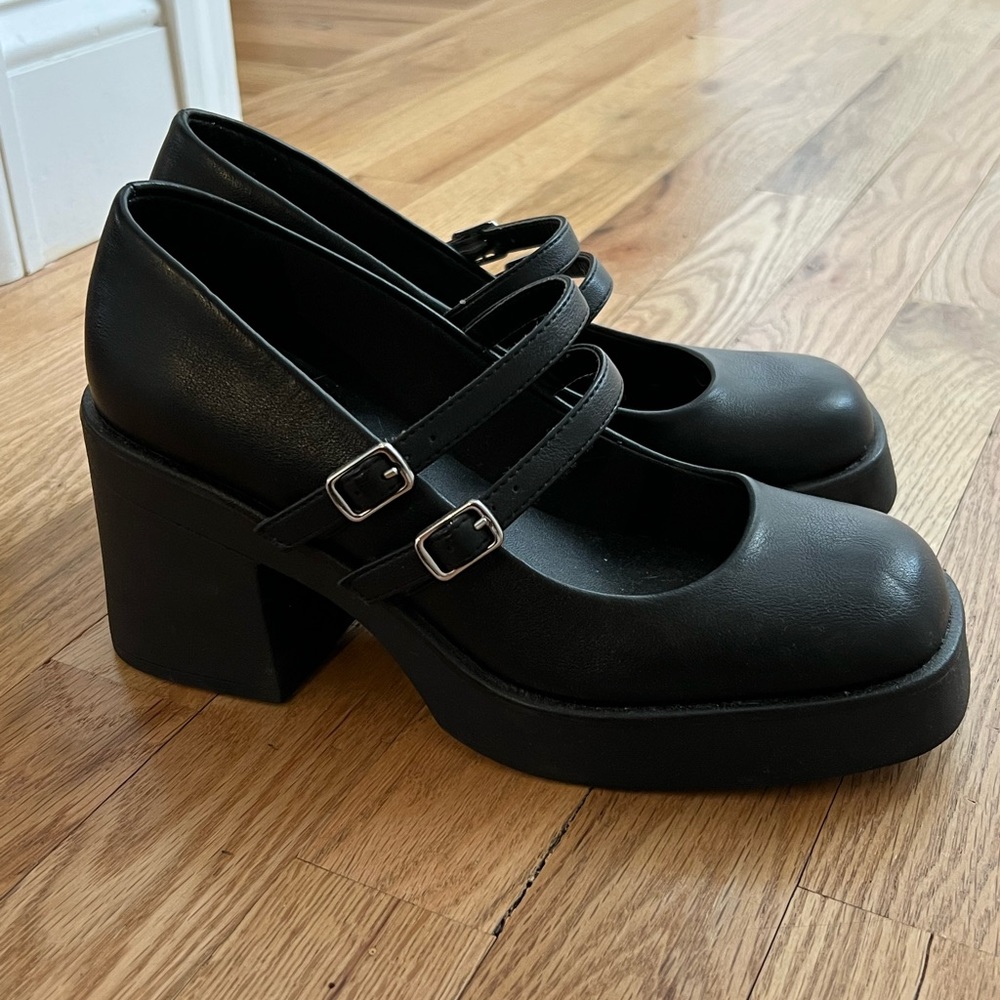 Heeled mary jane’s